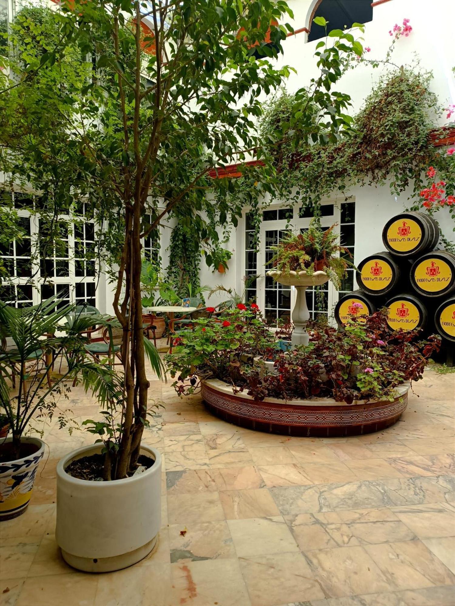 בויויוס פר דל קונדדו Hostal El Lirio מראה חיצוני תמונה